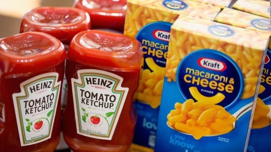 Kraft Heinz misses sales expectations as demand for bacon, cheese falls